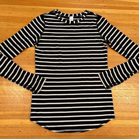 Ivivva by LuLuLemon black/white stripe long sleeve top - Picture 1 of 5